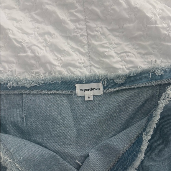 Superdown Frayed Hem Denim Skirt - Picture 3 of 3